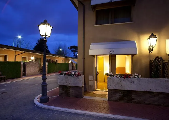 Piccolo Borgo Hotel 3*